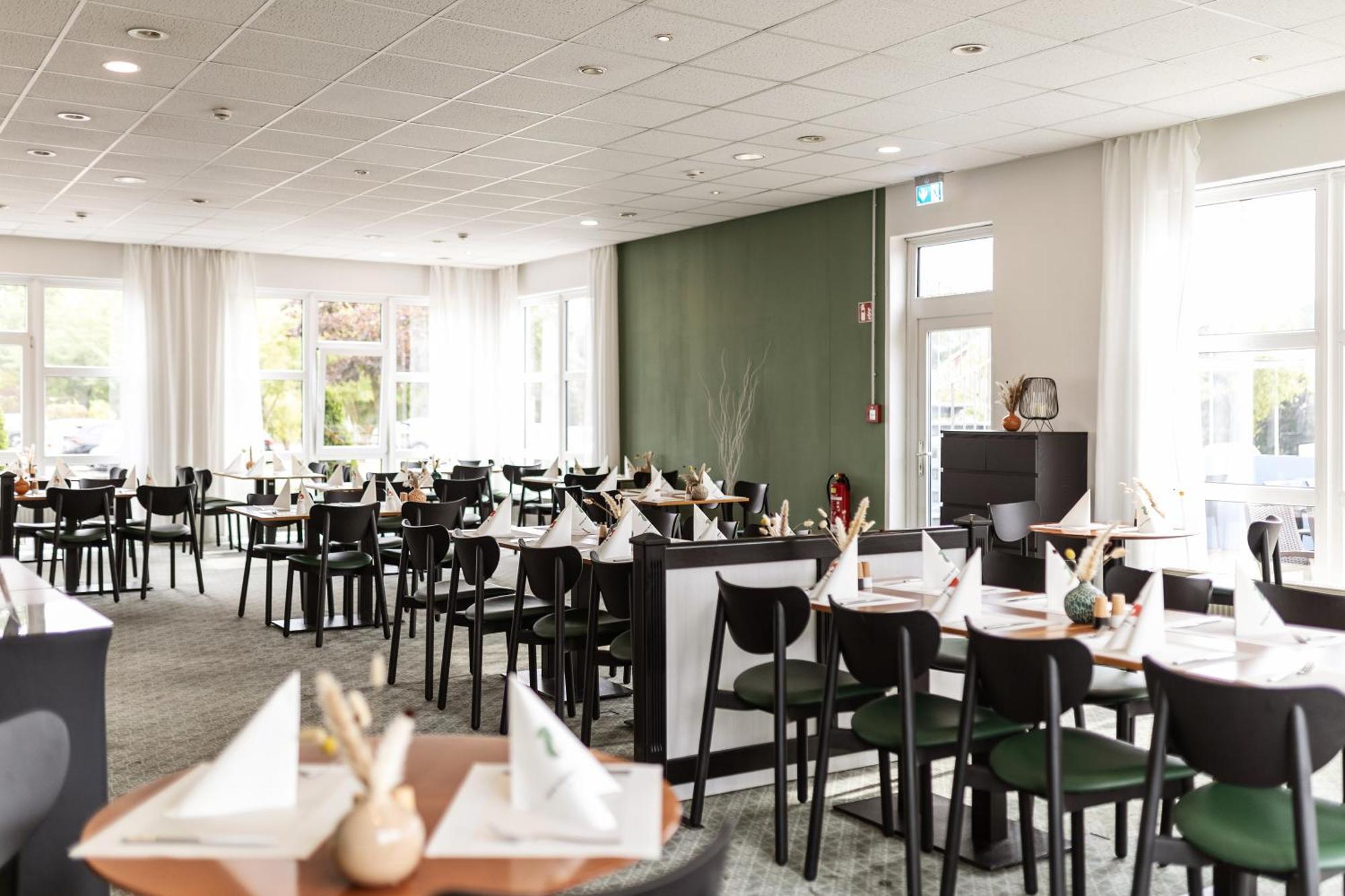 Good Morning + Bad Oldesloe Hotel Buitenkant foto